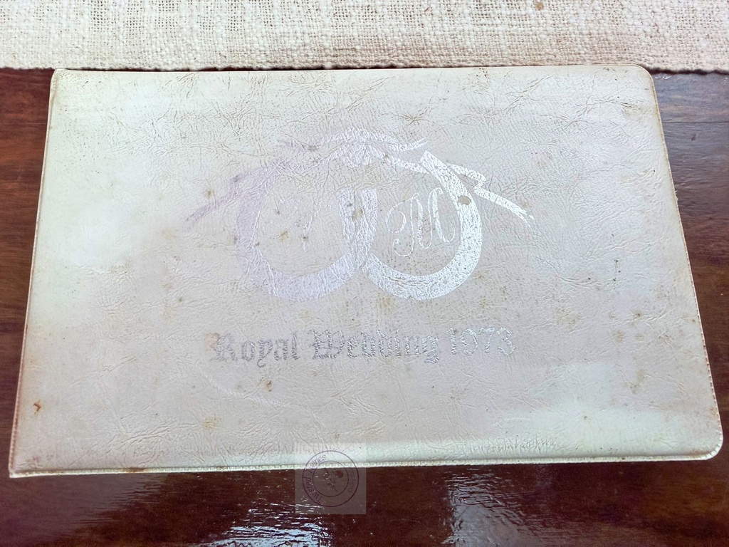 [UK 08_d] Royal Wedding 1973 Stamp Folder (United Kingdom)