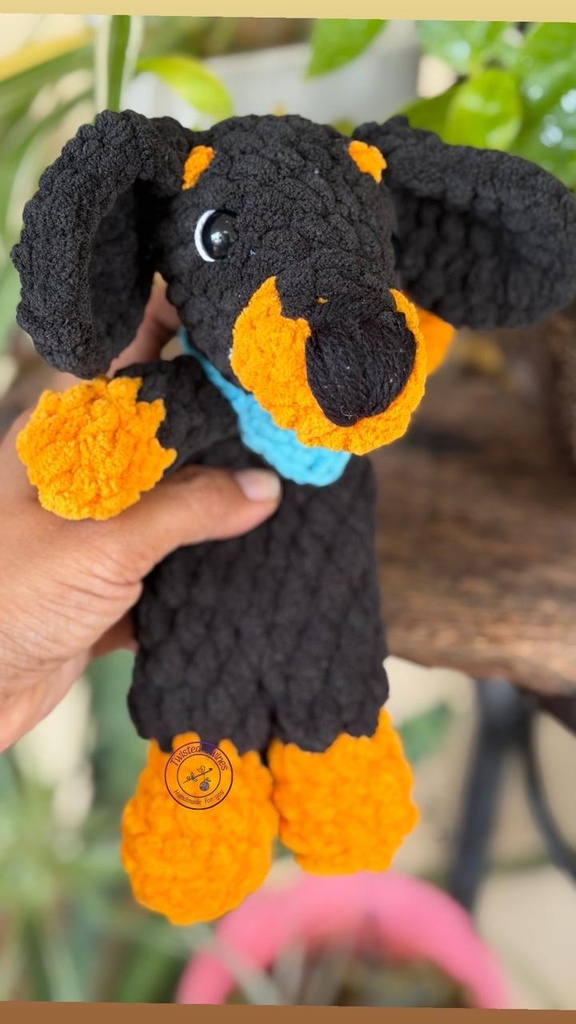 Harby the Dachshund (Snuggler)